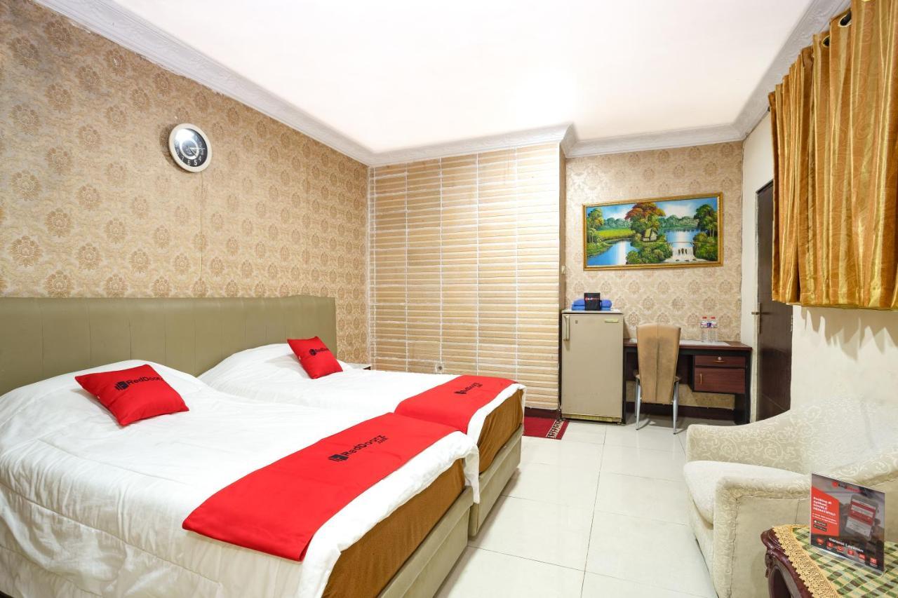 Reddoorz Near Rs Cikini Jakarta Kültér fotó